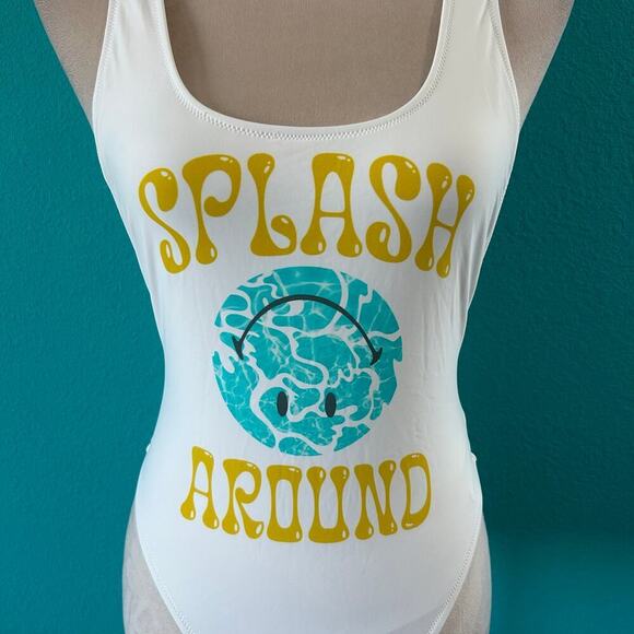 NWT Aerie Smiley Birthday Scoop Cheekiest One Piece Swimsuit White Swim Size M - Picture 4 of 7